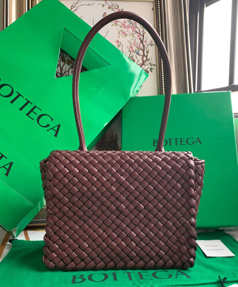 Bottega Veneta Patti Top Handle Bag 709420